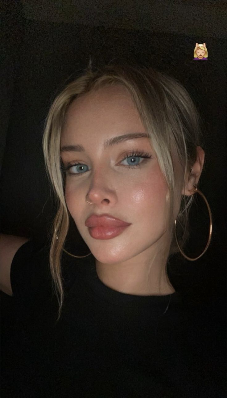 Amanda S, 37